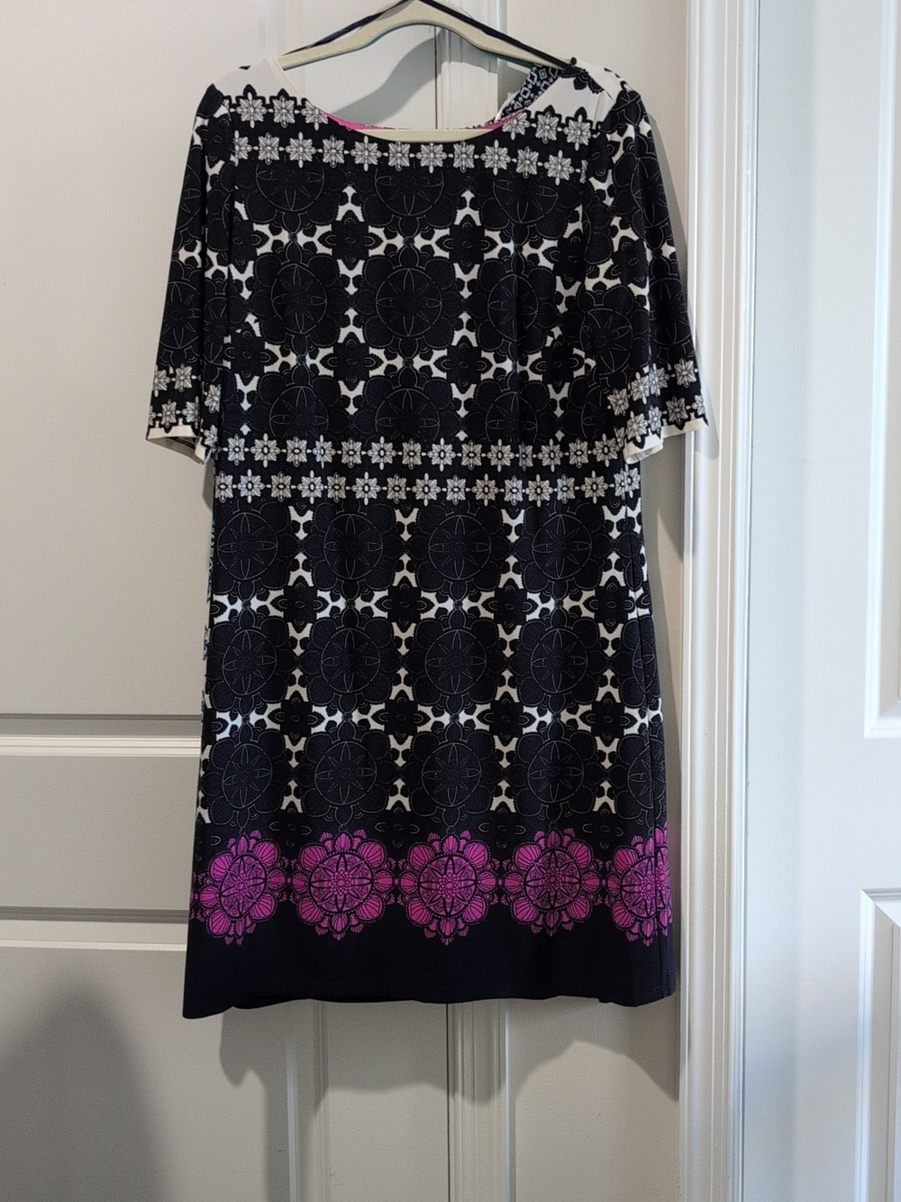 Excellent Condition Eliza J Dress Navy Blue And White